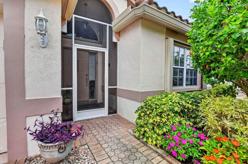 3 bedroom Single Family Residence at 22899 Royal Crown Terrace, Crescent Lake, Boca Raton — photo 4