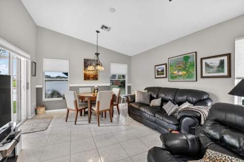 22899 Royal Crown Terrace, Boca Raton FL - photo 22 of 53