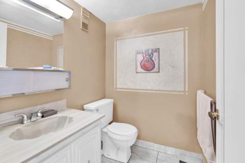 711 Lori Drive #204, Palm Springs FL - photo 14 of 34