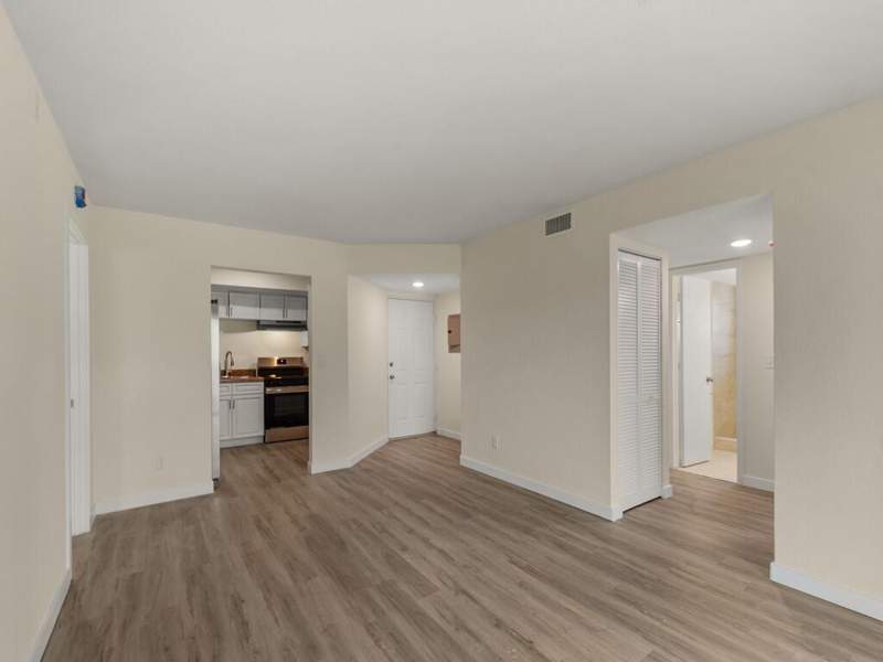 3 bedroom Condominium at 1505 SE Royal Green Circle #103, Midport Place I, A Condominium, Port St. Lucie — photo 4