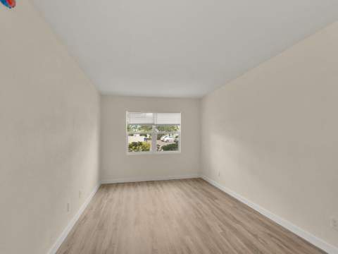 1505 SE Royal Green Circle #103, Port St. Lucie FL - photo 8 of 37