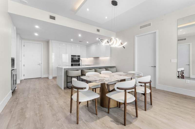 2 bedroom Condominium at 220 Lake Shore Drive #917, Nautilus 220 Condo, Lake Park — photo 5