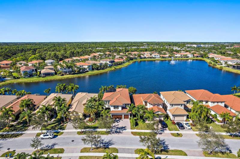 5 bedroom Single Family Residence at 12140 Aviles Circle, Paloma, Palm Beach Gardens — photo 3