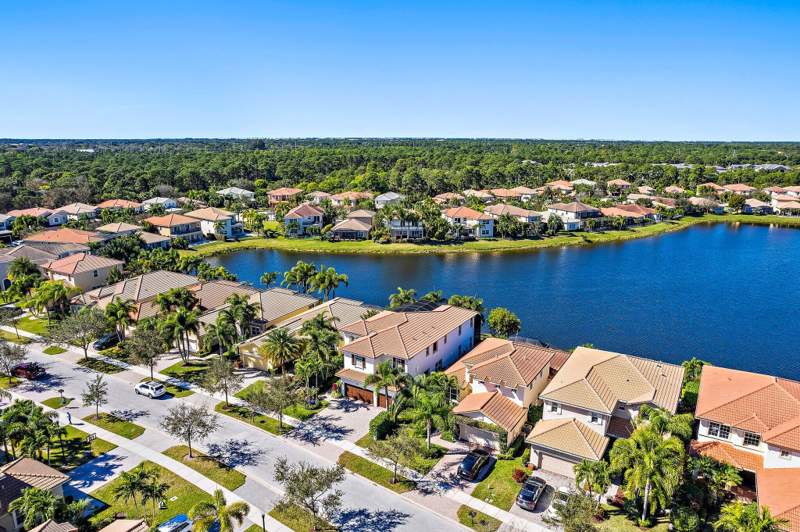 5 bedroom Single Family Residence at 12140 Aviles Circle, Paloma, Palm Beach Gardens — photo 4
