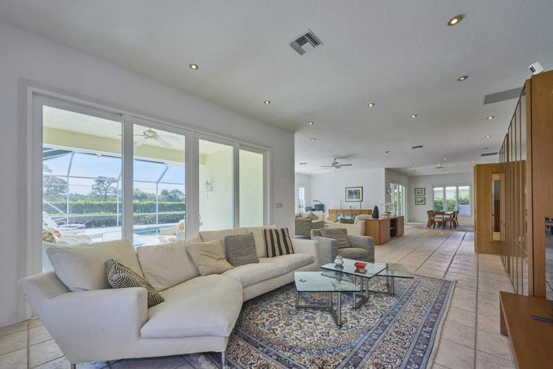 4 bedroom Single Family Residence at 9409 Bunting Lane, Monte Carlo Country Club Unit 2, Fort Pierce — photo 3