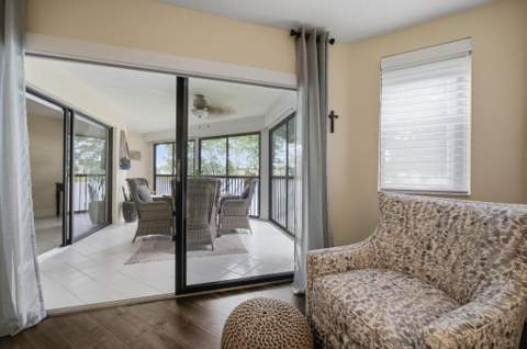 7232 Fairfax Drive #205, Tamarac FL - photo 17 of 43