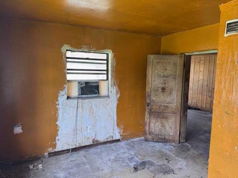 190 SW 6th Avenue, South Bay FL - photo 7 of 10