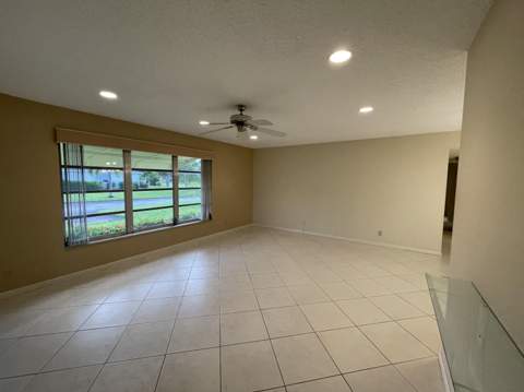5198 Lakefront Boulevard #A, Delray Beach FL - photo 7 of 36