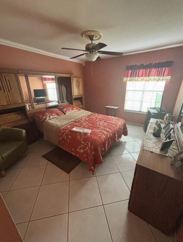 4 bedroom Single Family Residence at 1898 SE Hanby Avenue, South Port St Lucie Unit 14, Port St. Lucie — photo 5