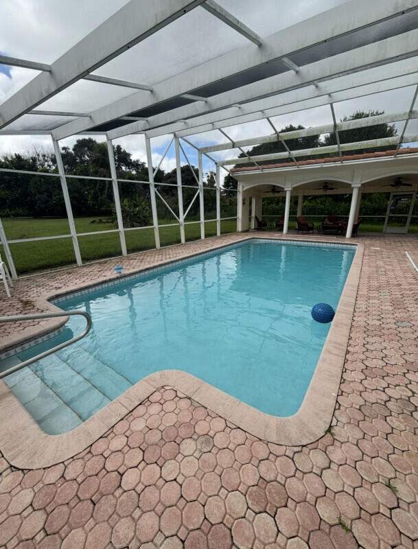 4 bedroom Single Family Residence at 1898 SE Hanby Avenue, South Port St Lucie Unit 14, Port St. Lucie — photo 2