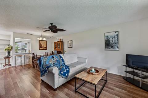 13 Bay Cedar Court, Royal Palm Beach FL - photo 8 of 34