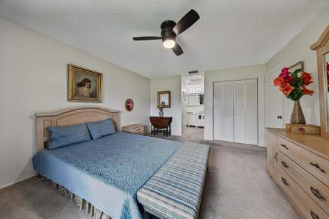 13 Bay Cedar Court, Royal Palm Beach FL - photo 24 of 34