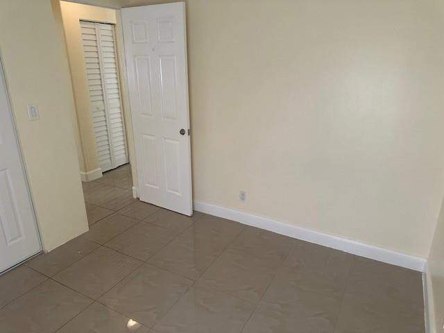 3 bedroom Single Family Residence at 7807 W Kimberly Boulevard, Lauderdale North Park Sec 4, North Lauderdale — photo 4