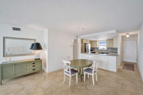 1051 Hillsboro Mile #906E, Hillsboro Beach FL - photo 19 of 48