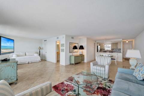1051 Hillsboro Mile #906E, Hillsboro Beach FL - photo 23 of 48