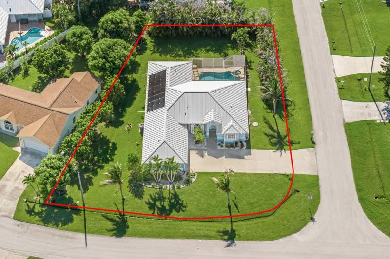4 bedroom Single Family Residence at 2891 SE Buccaneer Circle, Port St Lucie Section 40, Port St. Lucie — photo 3