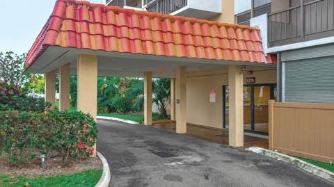 4174 Inverrary Drive #103, Lauderhill FL - photo 12 of 33