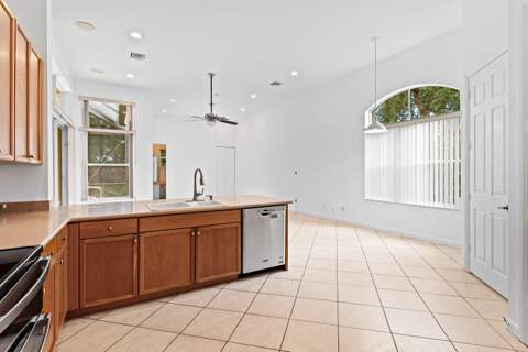 6856 Houlton Circle, Lake Worth FL - photo 8 of 45