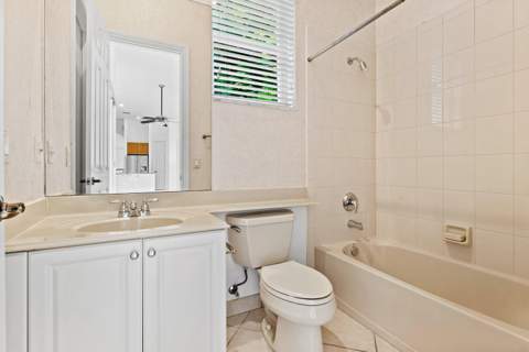 6856 Houlton Circle, Lake Worth FL - photo 19 of 45