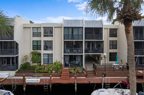 16 Royal Palm Way #205, Boca Raton FL - photo 19 of 39