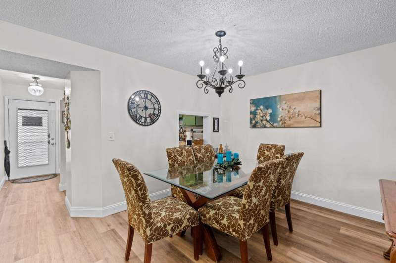 2 bedroom Condominium at 6095 N Sabal Palm Boulevard #207, Lakes Of Carriage Hills, Tamarac — photo 4