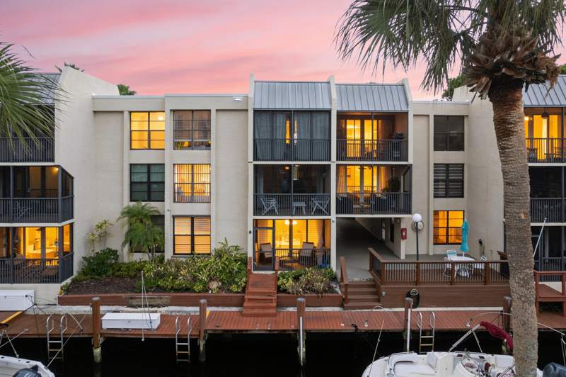 2 bedroom Condominium at 16 Royal Palm Way #205, Boca Bayou Condo, Boca Raton — photo 3