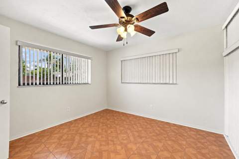 2511 NE 12th Court, Pompano Beach FL - photo 9 of 40