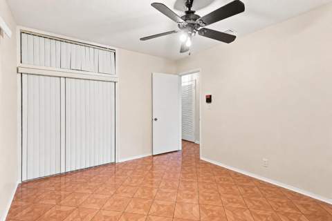 2511 NE 12th Court, Pompano Beach FL - photo 11 of 40