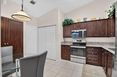 6100 Petunia Road, Delray Beach FL - photo 8 of 27