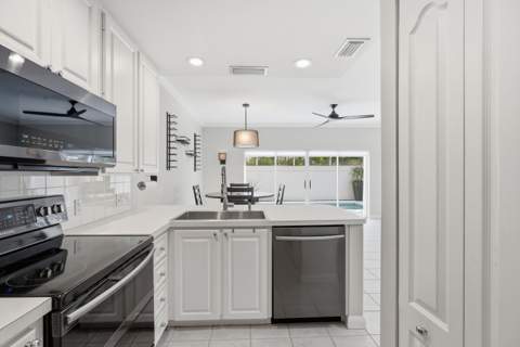 44 Live Oak Circle, Tequesta FL - photo 24 of 34