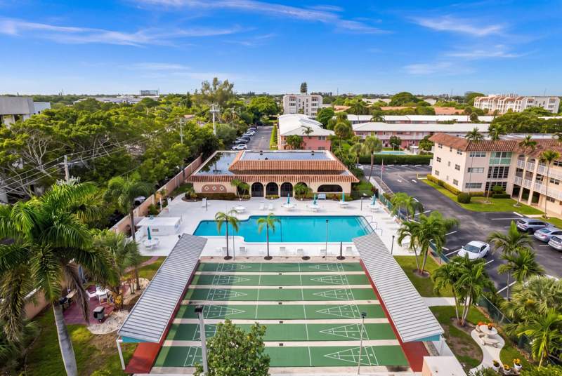 2 bedroom Condominium at 400 NE 20th Street #D112, Boca Verde East Condo, Boca Raton — photo 2