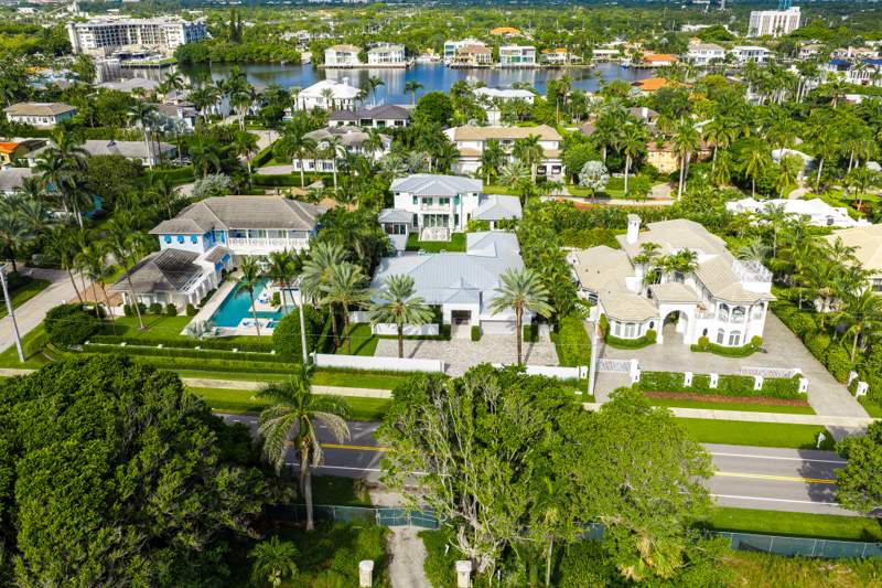7 bedroom Single Family Residence at 944 S Ocean Boulevard, Seagate Ext, Delray Beach — photo 3