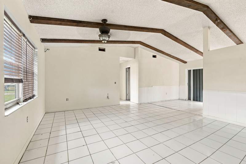 2 bedroom Single Family Residence at 326 SE Dalva Avenue, Port St Lucie Section 18, Port St. Lucie — photo 4