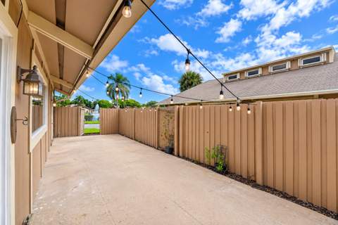 232 Maplecrest Circle, Jupiter FL - photo 8 of 34