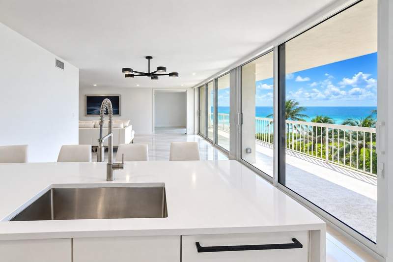 2 bedroom Condominium at 3300 S Ocean Boulevard #401s, Meridian Of Palm Beach Condo, Palm Beach — photo 4