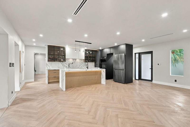 2 bedroom Single Family Residence at 1525 NE 27th Street, Middle River Estates, Wilton Manors — photo 5