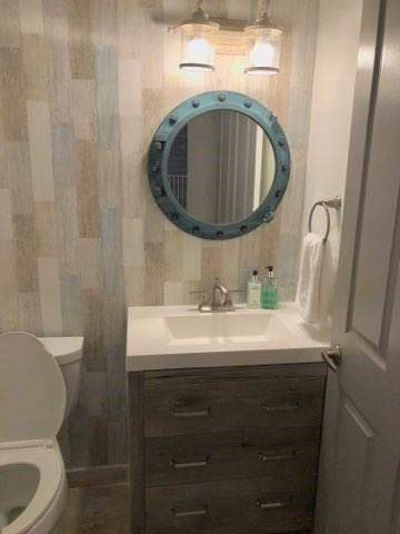 1115 Papaya Street, Hollywood FL - photo 9 of 12