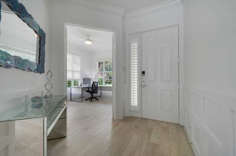 615 Rosa Court, Palm Beach Gardens FL - photo 6 of 60