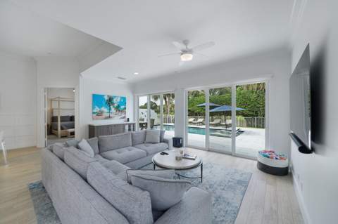 615 Rosa Court, Palm Beach Gardens FL - photo 16 of 60