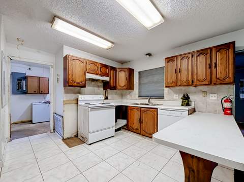 2930 Middle Road, Fort Pierce FL - photo 7 of 26