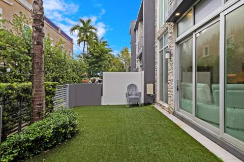 606 NE 8th Avenue, Fort Lauderdale FL - photo 8 of 44