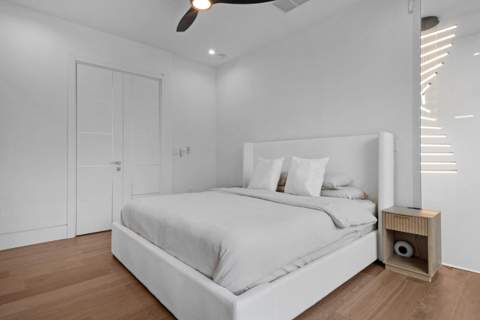 606 NE 8th Avenue, Fort Lauderdale FL - photo 23 of 44