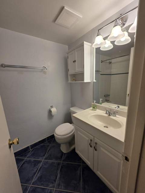 1001 Three Islands Boulevard #36, Hallandale Beach FL - photo 17 of 19