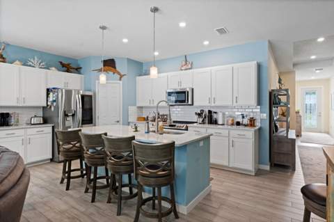 5504 Deleon Avenue, Fort Pierce FL - photo 11 of 69