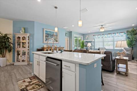 5504 Deleon Avenue, Fort Pierce FL - photo 13 of 69