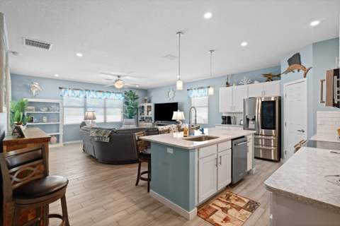 5504 Deleon Avenue, Fort Pierce FL - photo 10 of 69