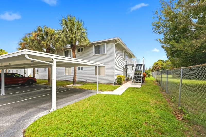 3 bedroom Condominium at 105 SE Village Drive, The Fountains Of St Lucie, Port St. Lucie — photo 3