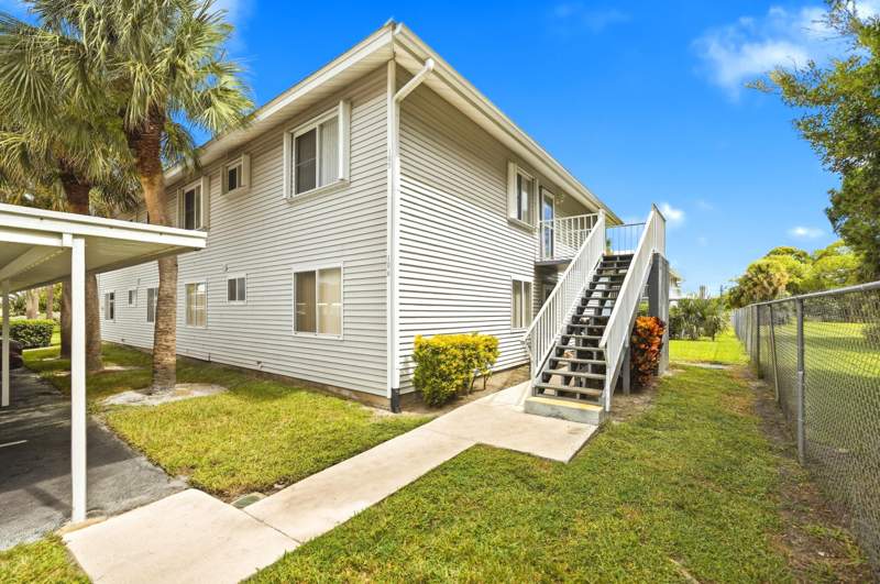 3 bedroom Condominium at 105 SE Village Drive, The Fountains Of St Lucie, Port St. Lucie — photo 4