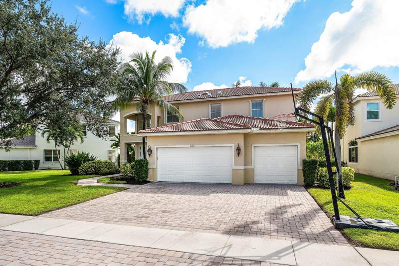 5 bedroom Single Family Residence at 6133 C Durham Drive, Journeys End, Lake Worth — photo 2