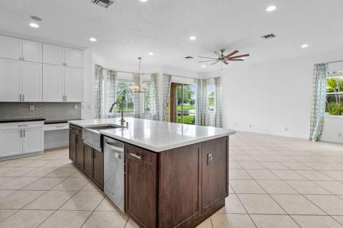 6133 C Durham Drive, Lake Worth FL - photo 11 of 55